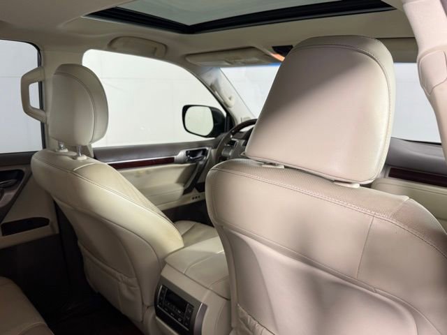 Used 2018 Lexus GX 460 Premium w/ Premium Package AWD/4WD image 30