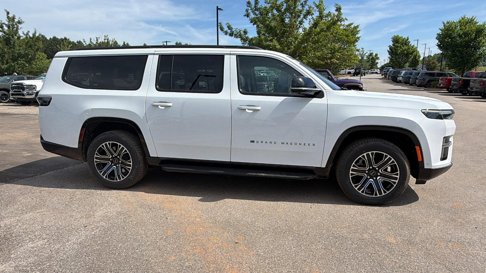New 2026 Jeep Grand Wagoneer L 4WD image 7