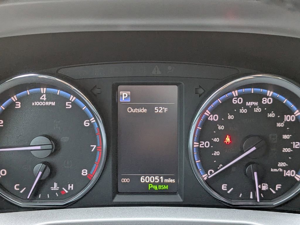 Used 2018 Toyota RAV4 Limited image 24