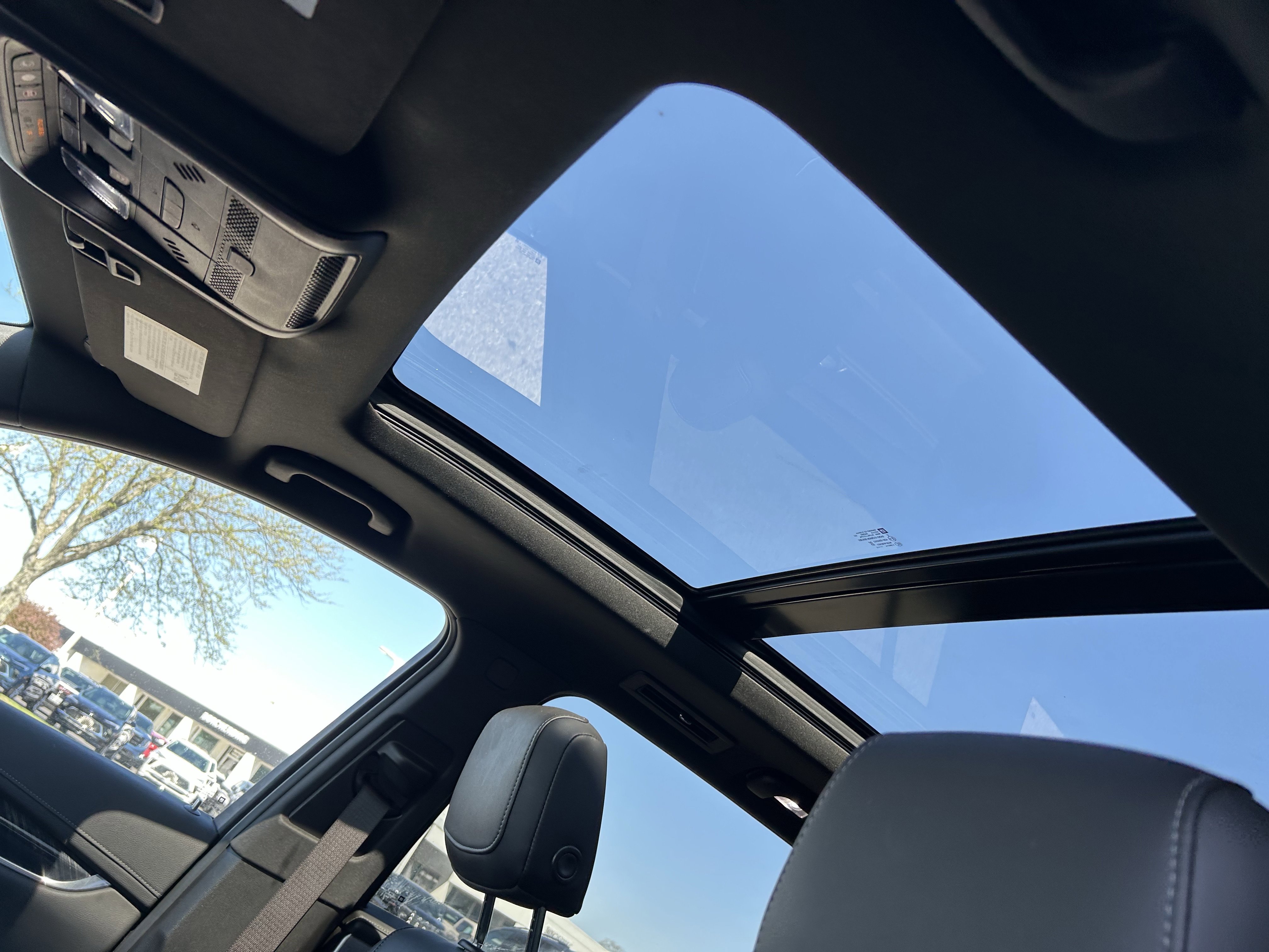 Used 2021 Cadillac XT6 Premium Luxury image 24