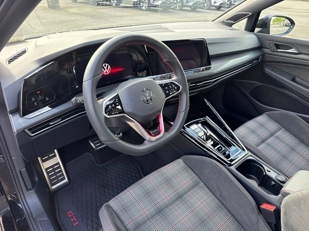 Used 2024 Volkswagen GTI SE FWD image 12