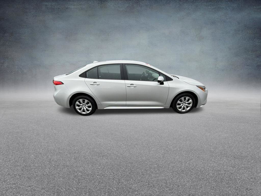 Used 2024 Toyota Corolla LE FWD image 7