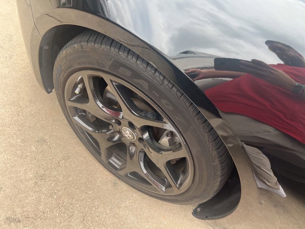 Used 2021 Alfa Romeo Giulia Sprint w/ Nero Edizione RWD image 9