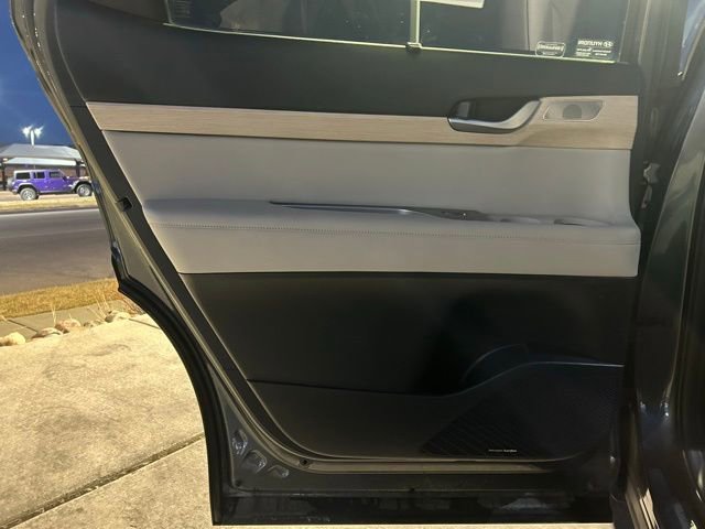 Used 2024 Hyundai Palisade Limited image 22