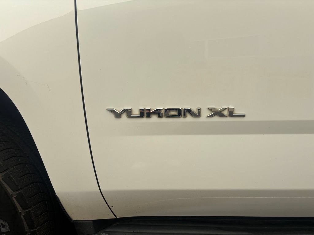 Used 2017 GMC Yukon XL SLT AWD/4WD image 30