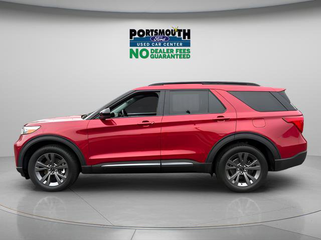 Used 2022 Ford Explorer XLT w/ Equipment Group 202A AWD/4WD image 2