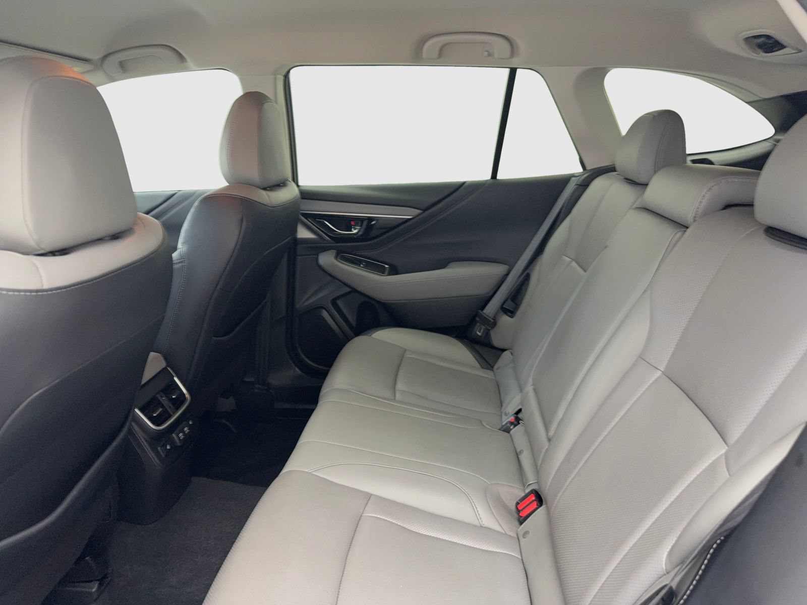 Used 2022 Subaru Outback Limited AWD/4WD image 36