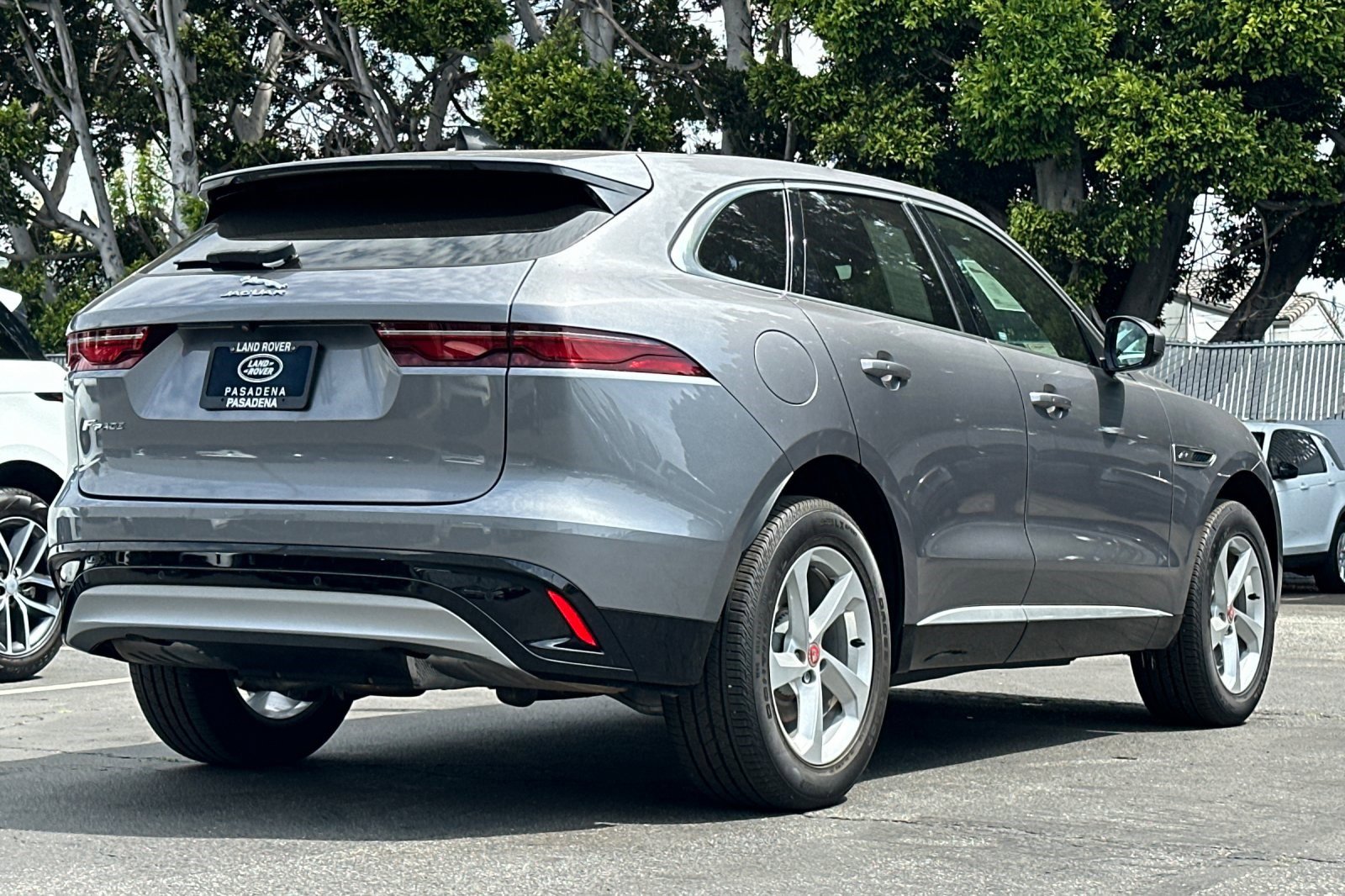 Used 2023 Jaguar F-PACE S image 10
