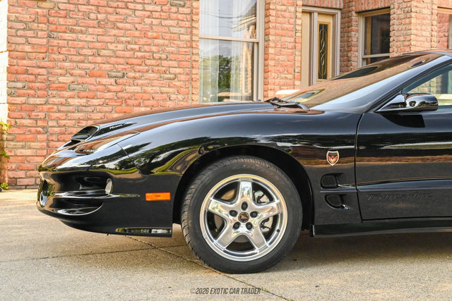Used 2002 Pontiac Firebird Trans Am RWD image 4