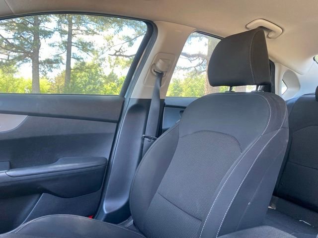 Used 2019 Kia Forte LXS FWD image 19
