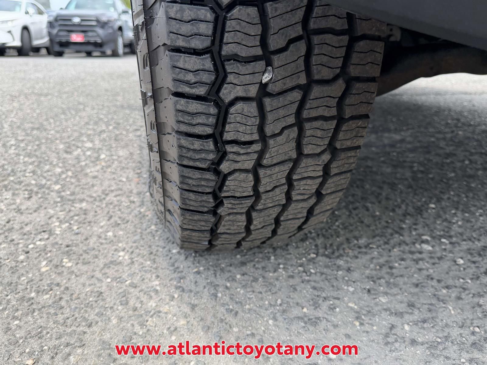 Used 2019 Toyota Tacoma SR5 AWD/4WD image 35