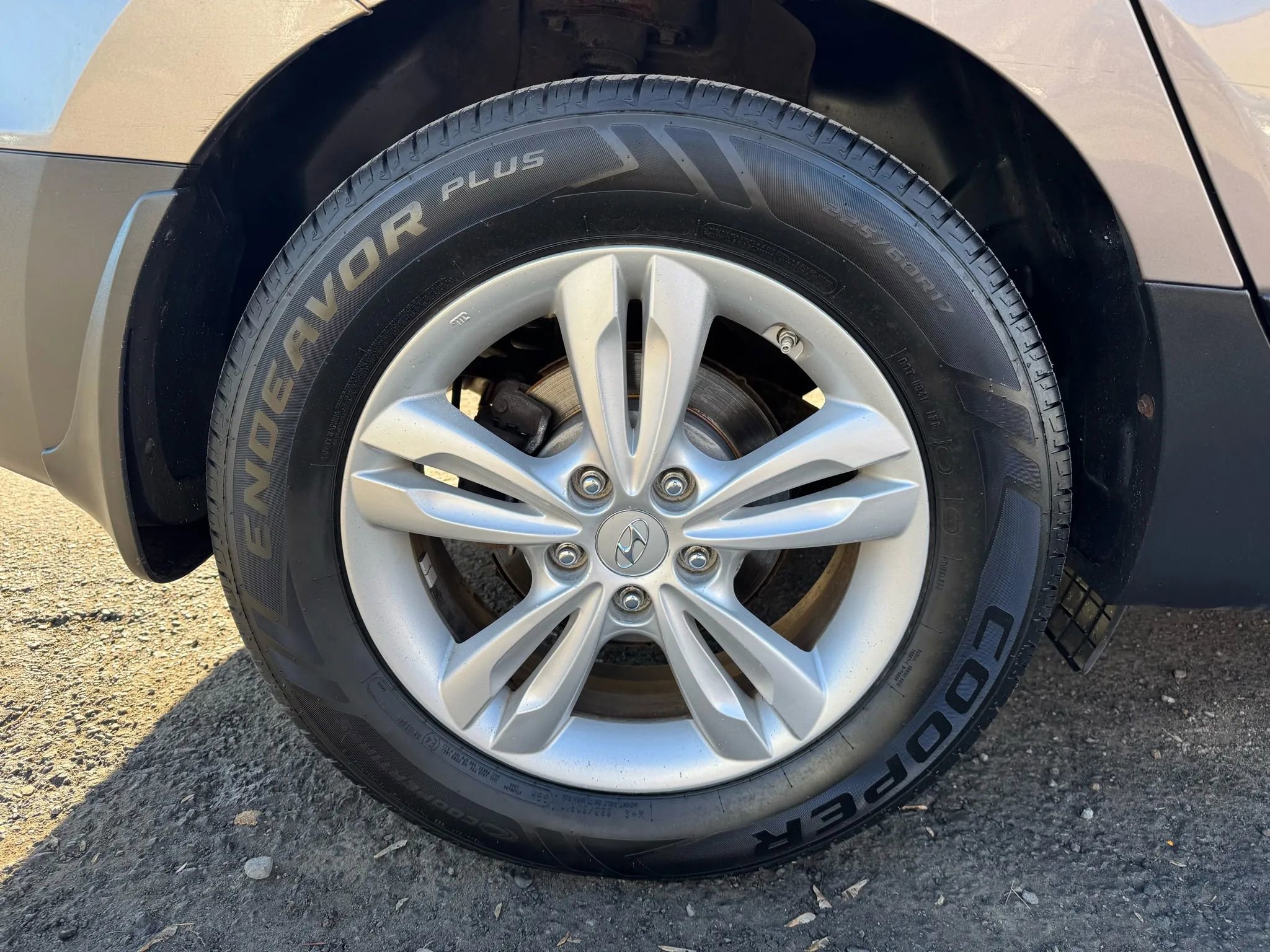 Used 2013 Hyundai Tucson GLS image 29