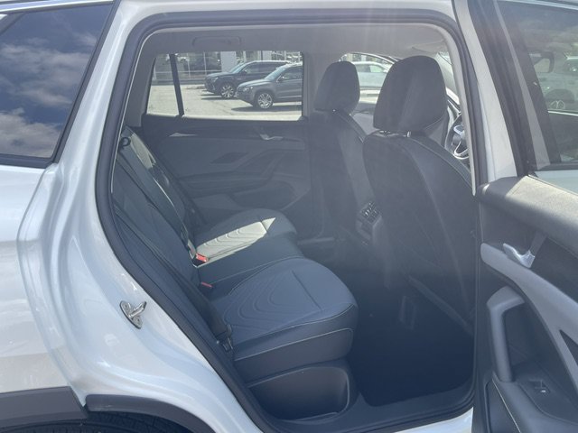 New 2026 Volkswagen Tiguan SE AWD/4WD image 9