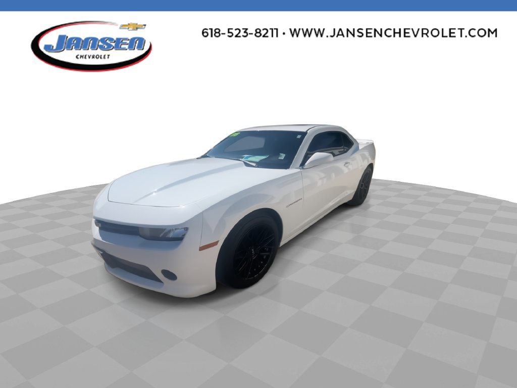 Used 2015 Chevrolet Camaro LT w/ 1LT Preferred Package RWD image 4