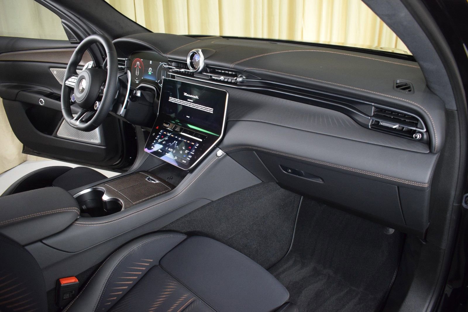 New 2025 Maserati Grecale Folgore image 27