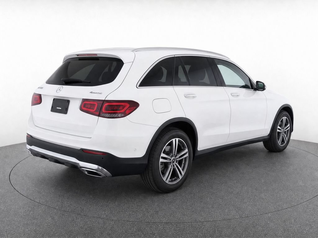 Used 2021 Mercedes-Benz GLC 300 4MATIC image 3