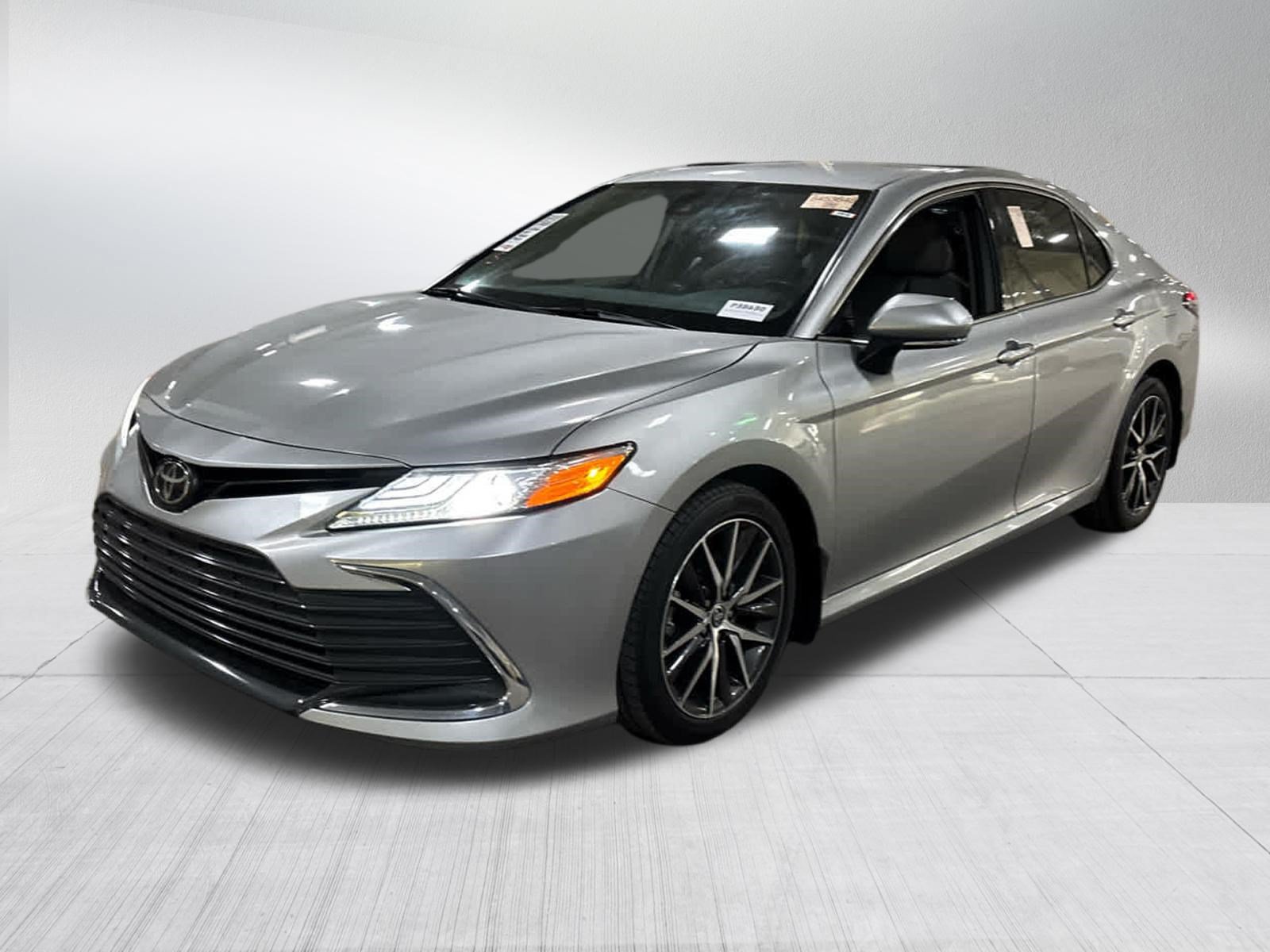 Used 2023 Toyota Camry XLE w/ Cold Weather Package AWD/4WD image 3