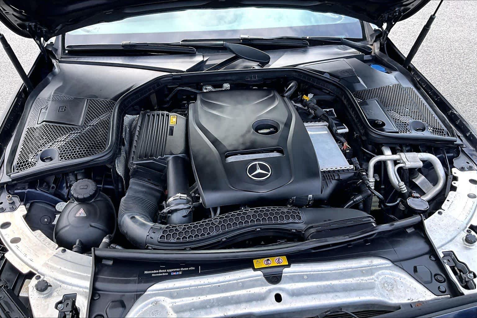 Used 2018 Mercedes-Benz C 300 4MATIC Sedan image 32