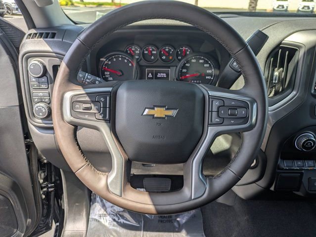 Used 2025 Chevrolet Silverado 1500 W/T w/ Trailering Package AWD/4WD image 16