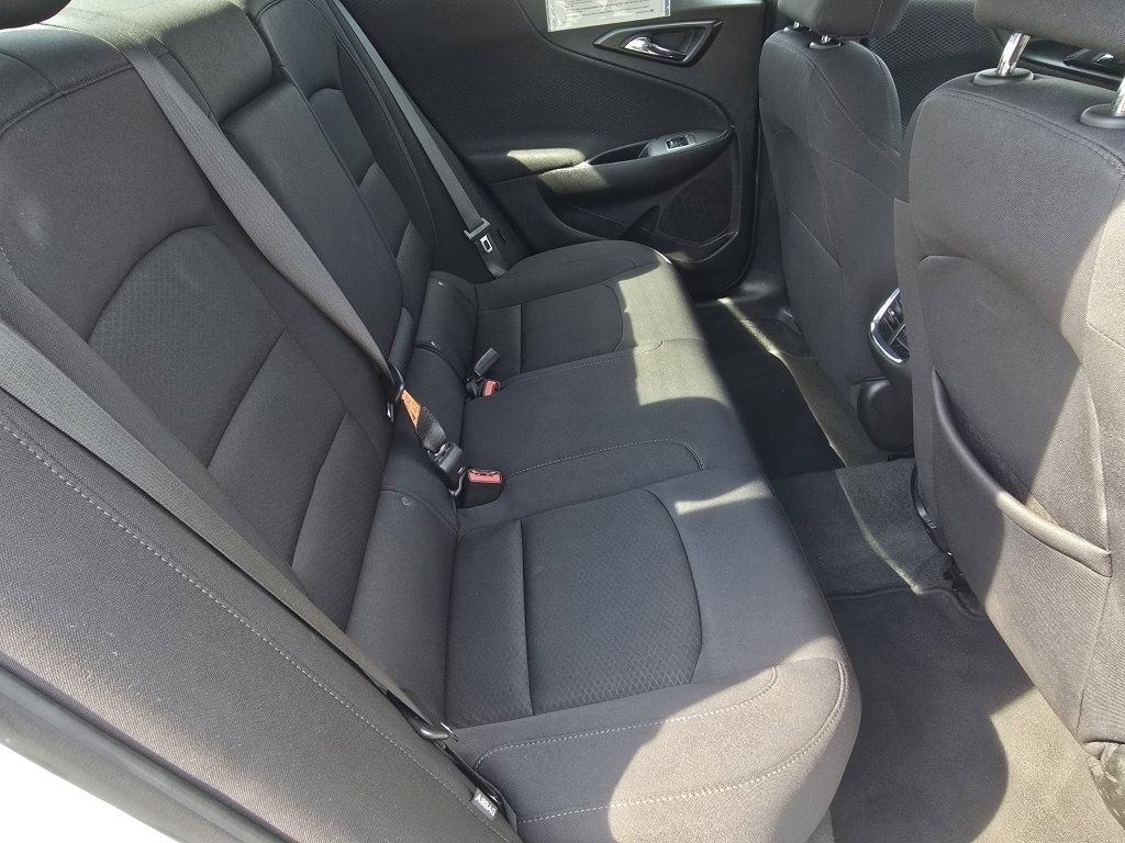 Used 2024 Chevrolet Malibu LT image 17