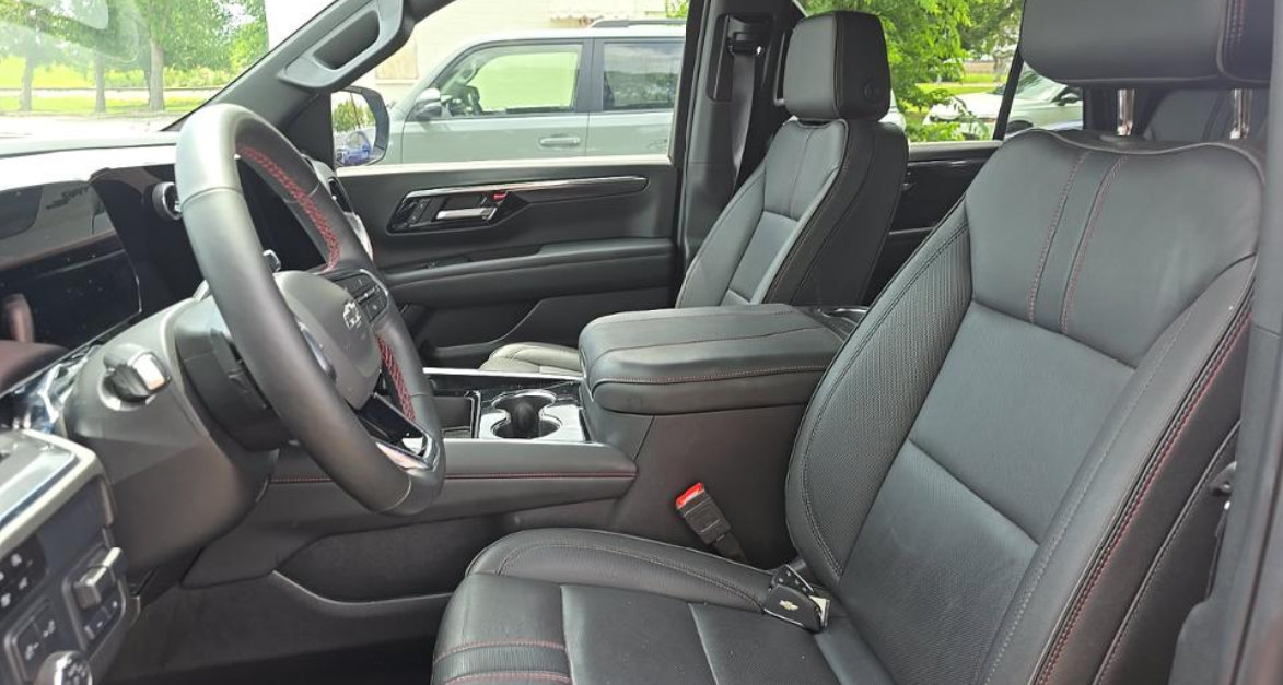 Used 2025 Chevrolet Tahoe RST w/ Comfort Package RWD image 10