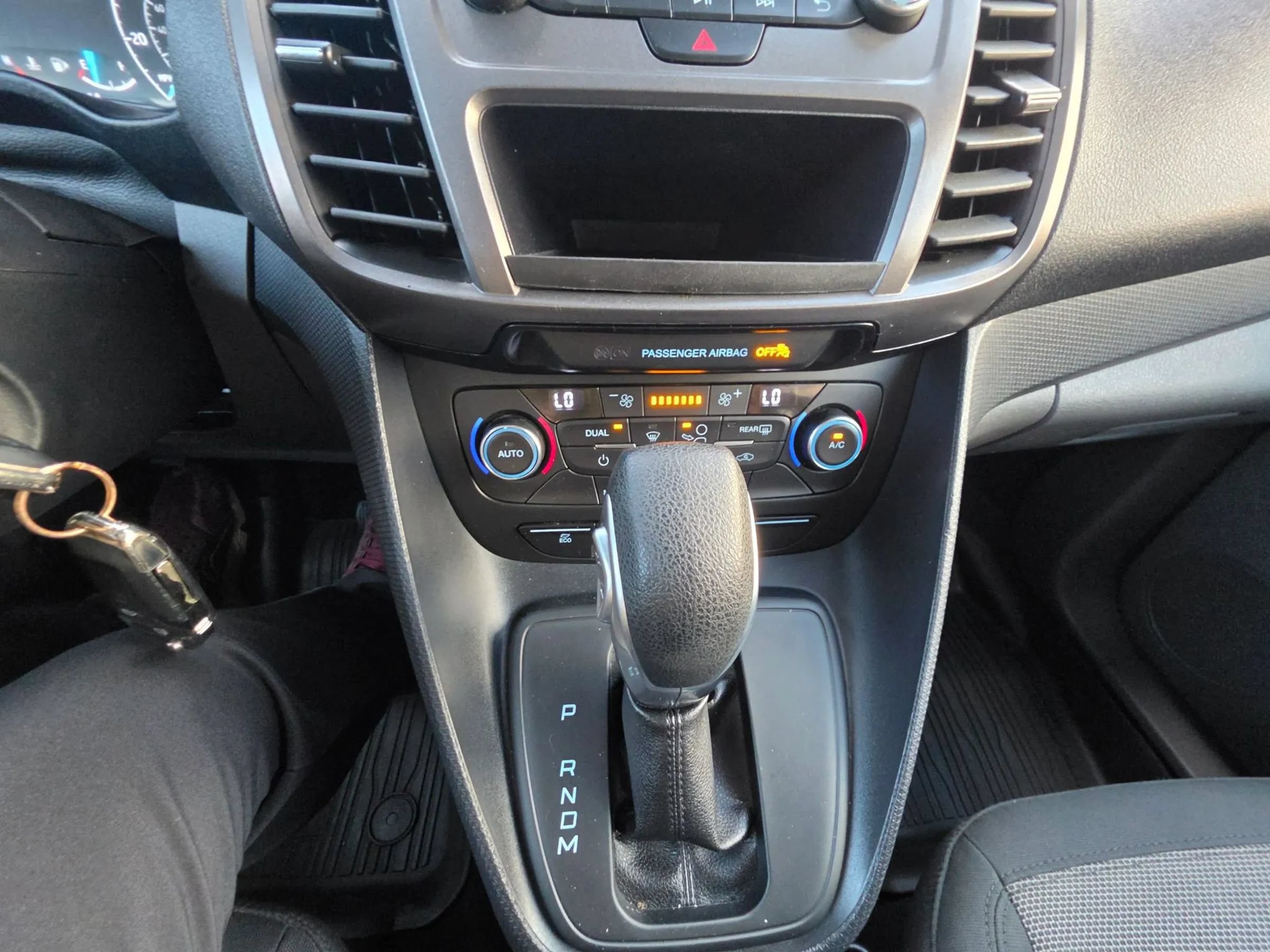 Used 2020 Ford Transit Connect XL FWD image 32