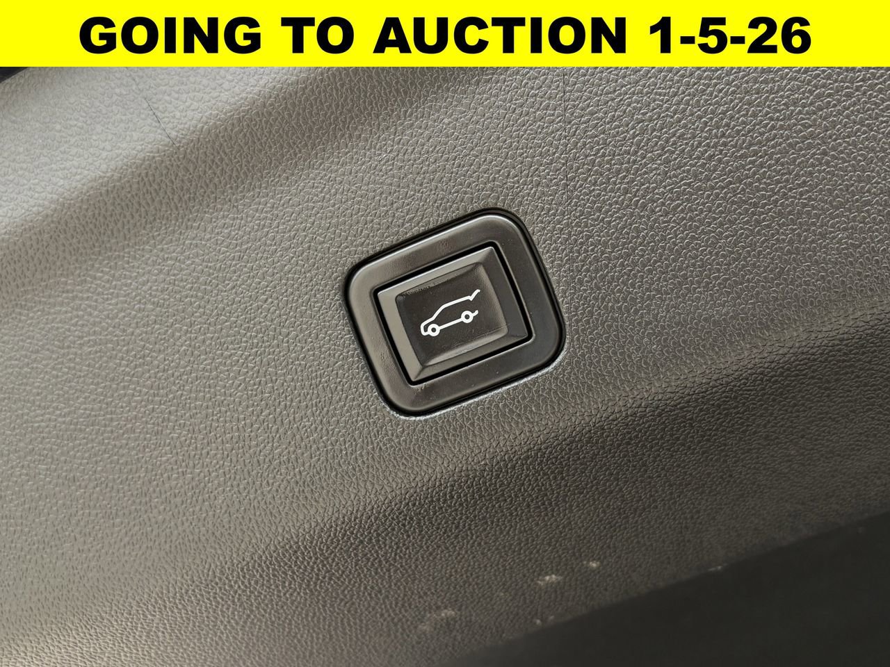 Used 2023 GMC Yukon SLT image 35