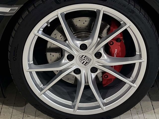 Certified 2017 Porsche 911 Carrera 4S image 12