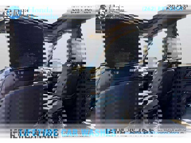 Used 2025 GMC Yukon AT4 Ultimate w/ LPO, Floor Liner Package image 24