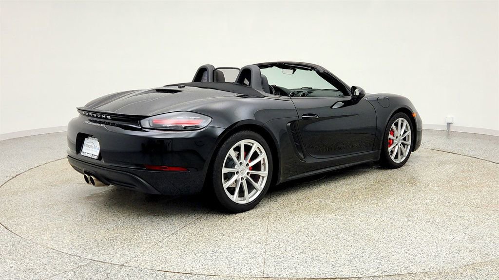 Used 2018 Porsche 718 Boxster S RWD image 5