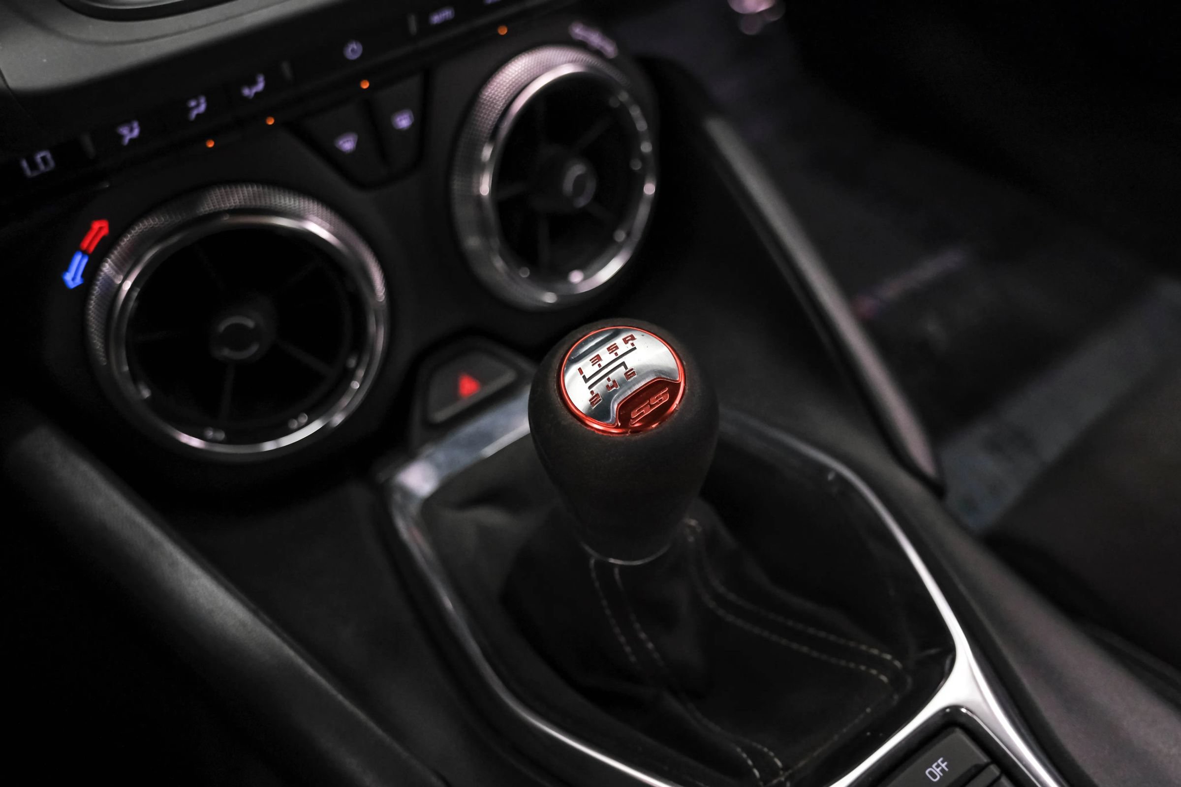 Used 2019 Chevrolet Camaro SS RWD image 25