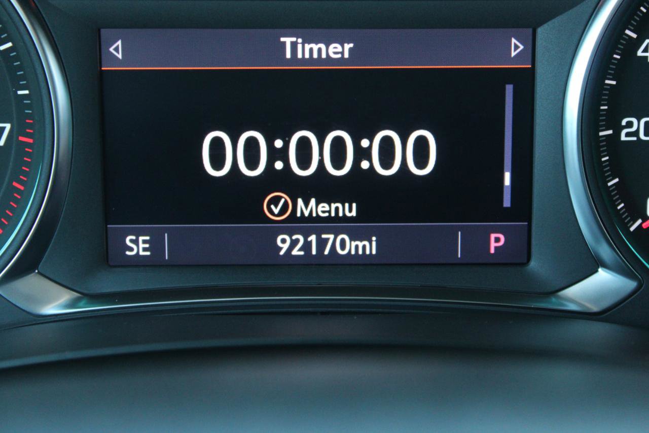 Used 2022 Chevrolet Traverse LT image 24