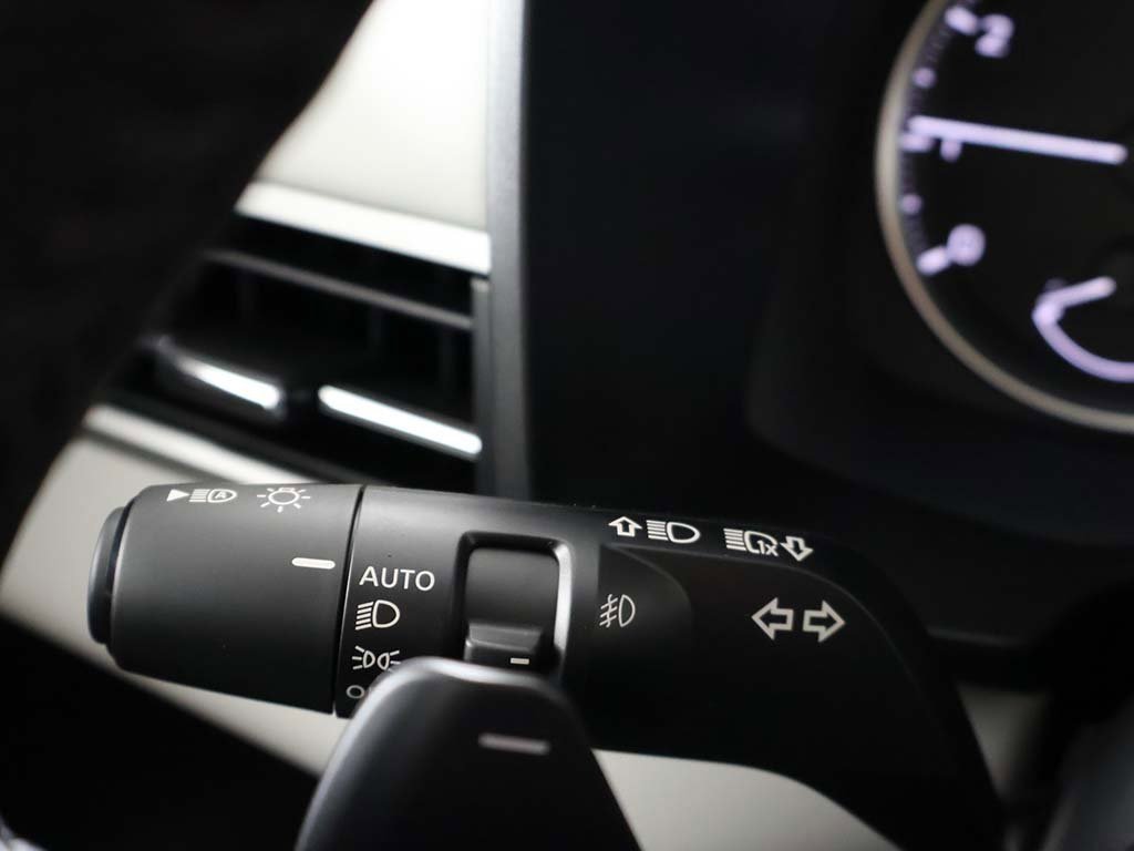 New 2025 Mitsubishi Outlander SE image 44