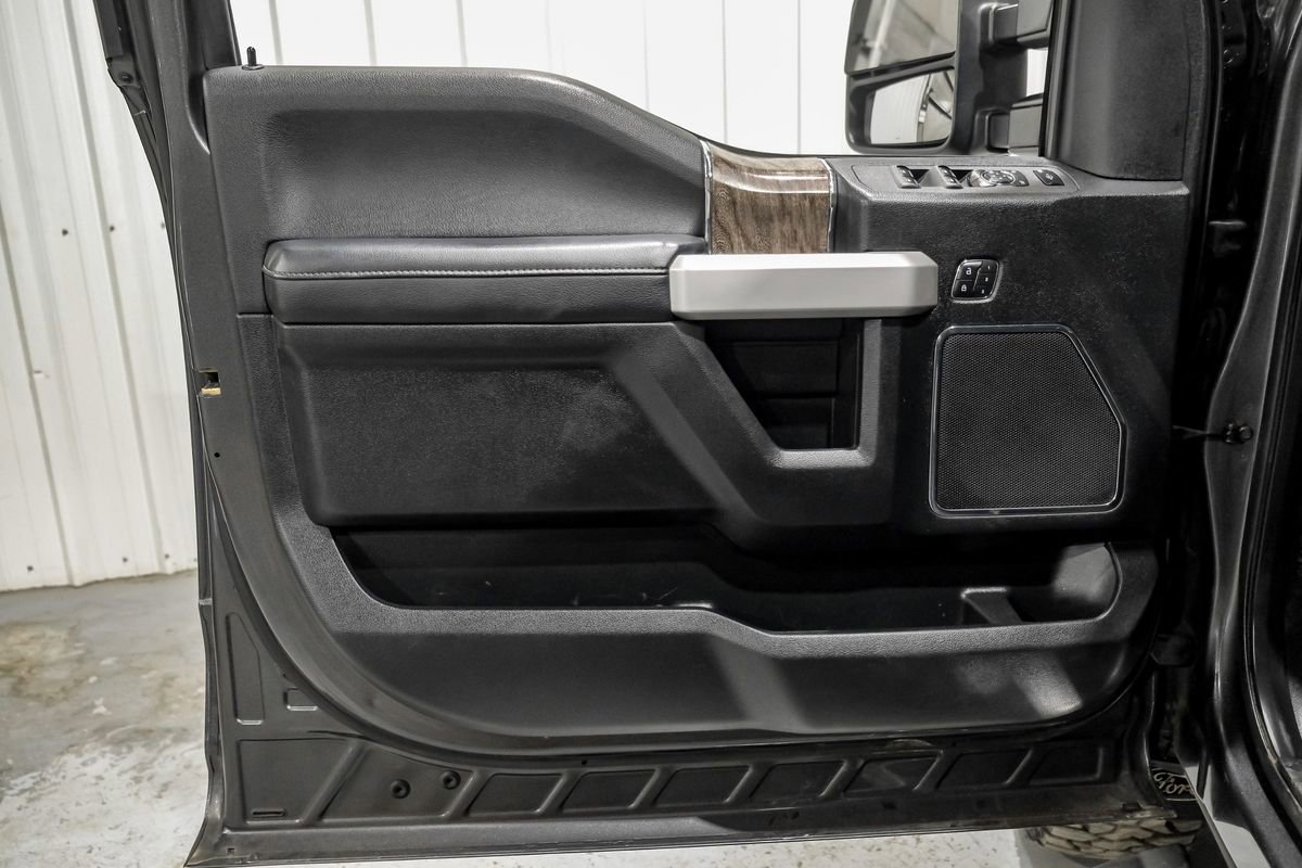Used 2019 Ford F350 Lariat w/ Chrome Package AWD/4WD image 43