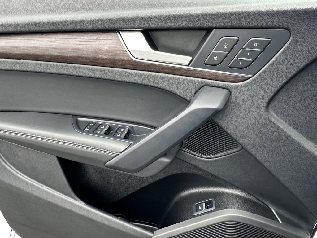 Used 2024 Audi Q5 2.0T Premium Plus image 11