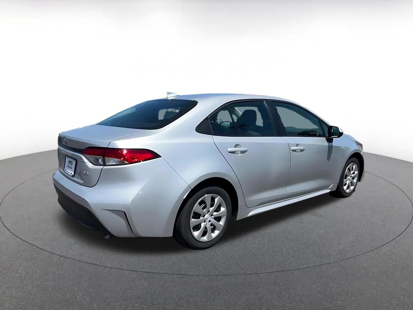 Used 2025 Toyota Corolla LE FWD image 15