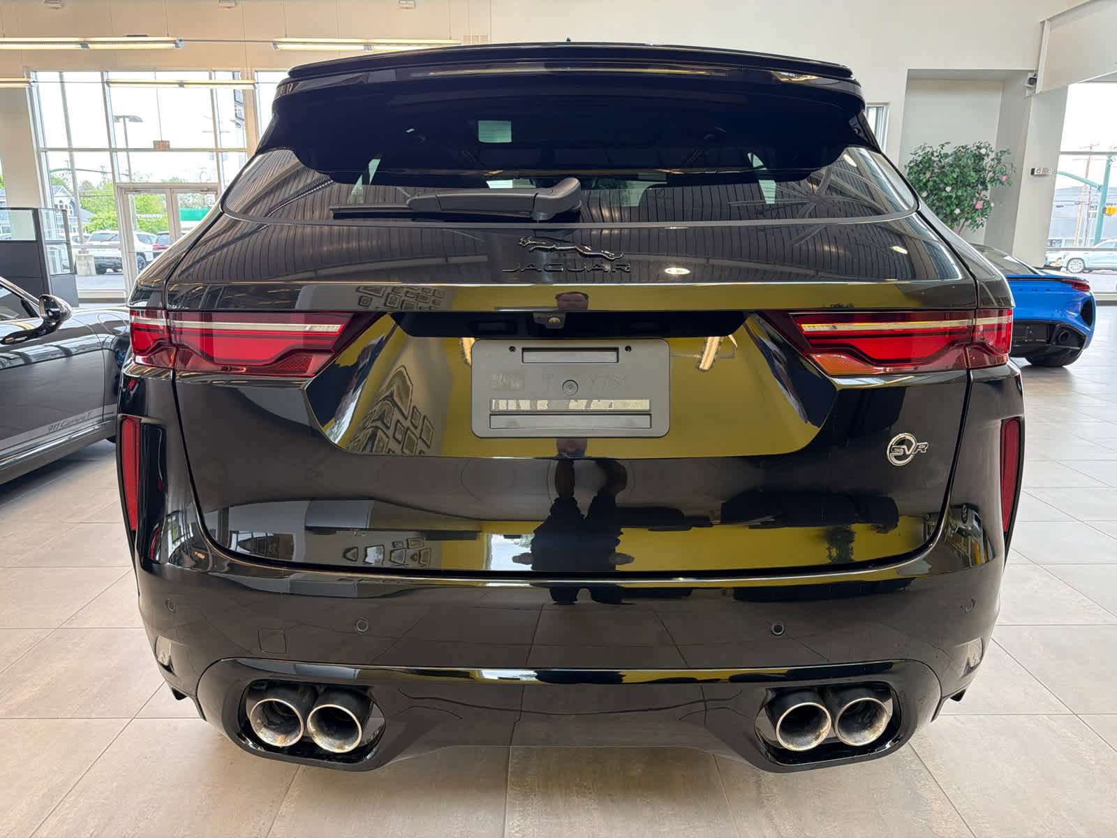 Used 2025 Jaguar F-PACE SVR 575 Edition AWD/4WD image 7