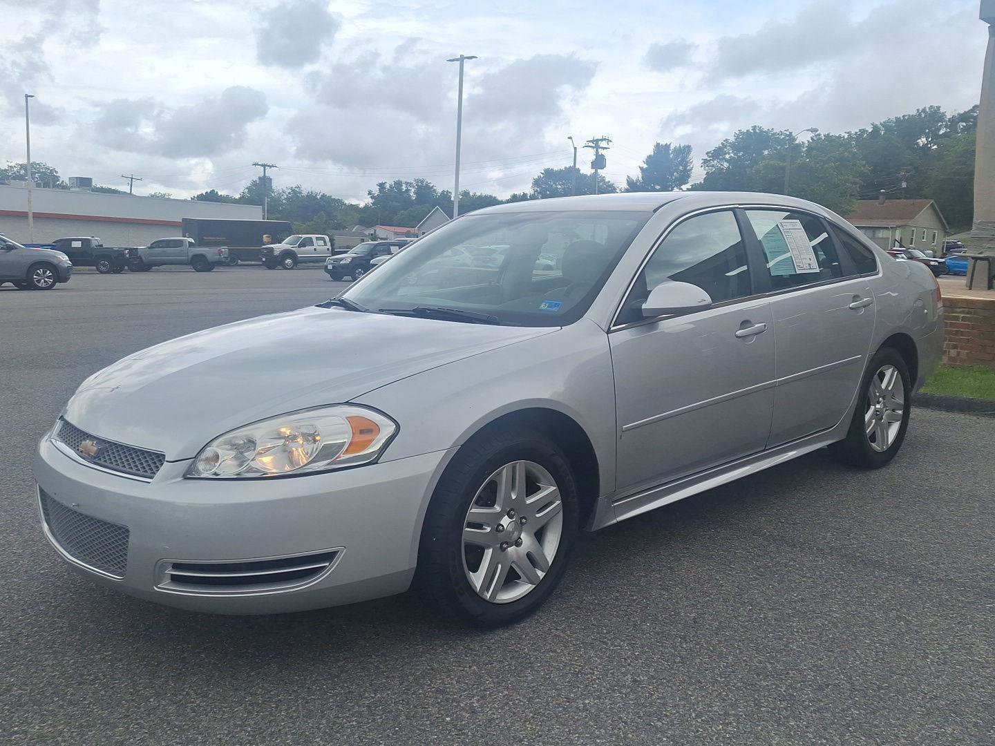 Used 2016 Chevrolet Impala LT FWD image 7