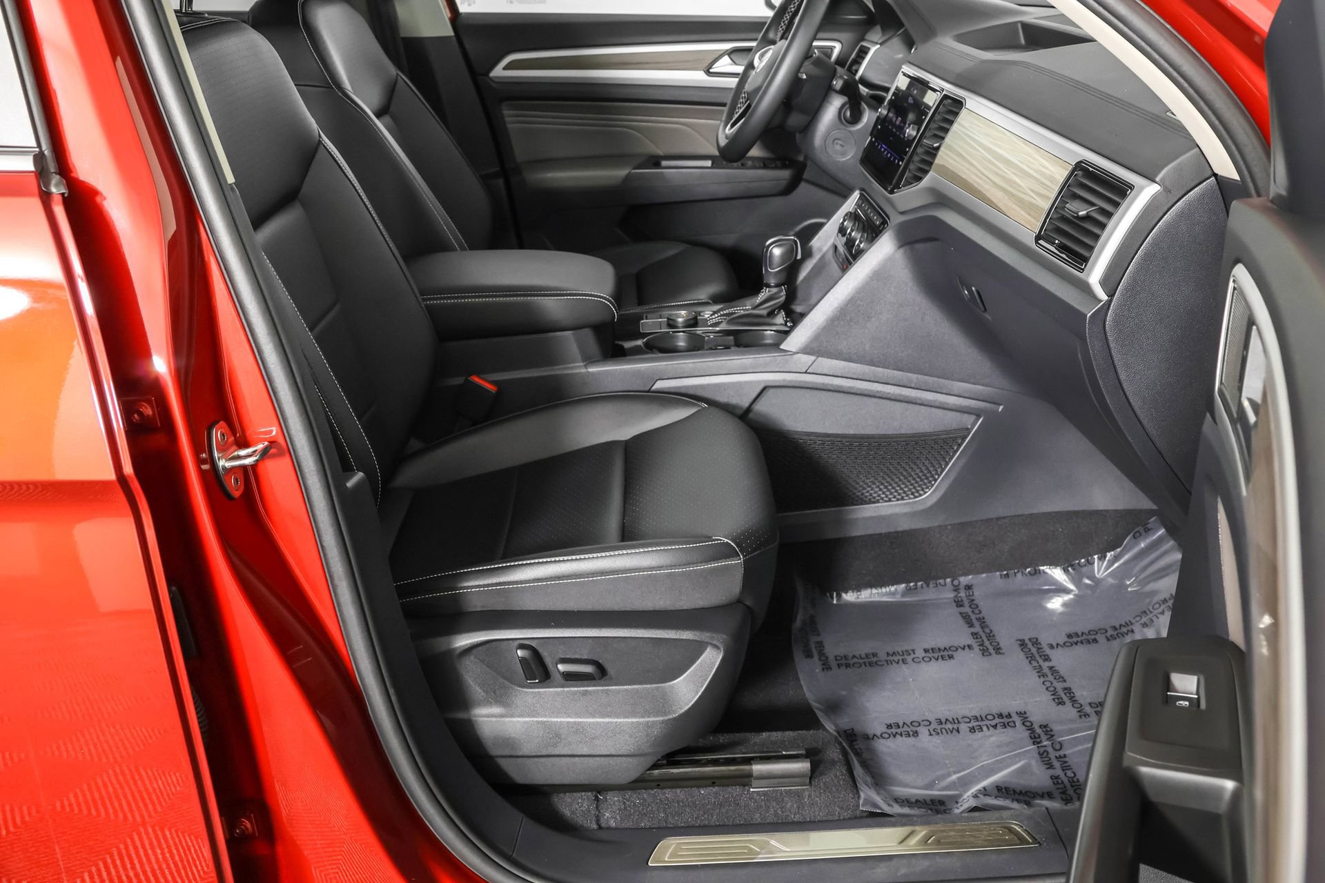 Certified 2022 Volkswagen Atlas SEL image 47