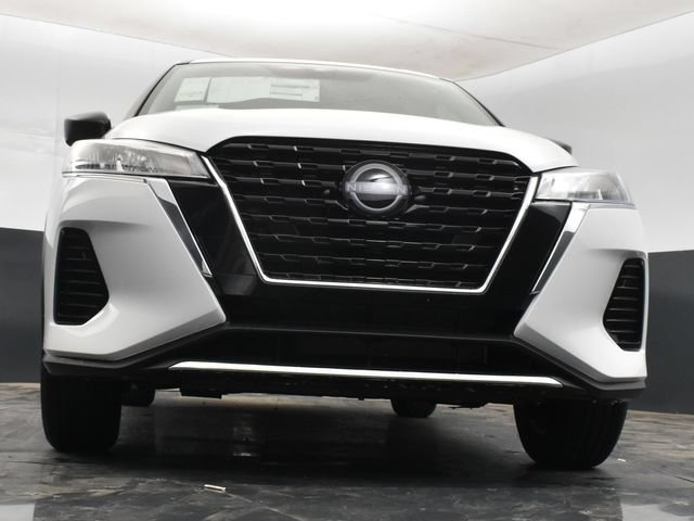 Used 2024 Nissan Kicks S FWD image 15