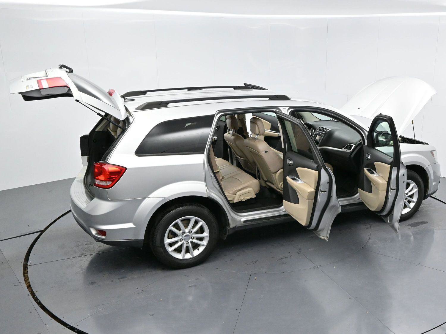 Used 2013 Dodge Journey SXT w/ Flexible Seating Group image 37