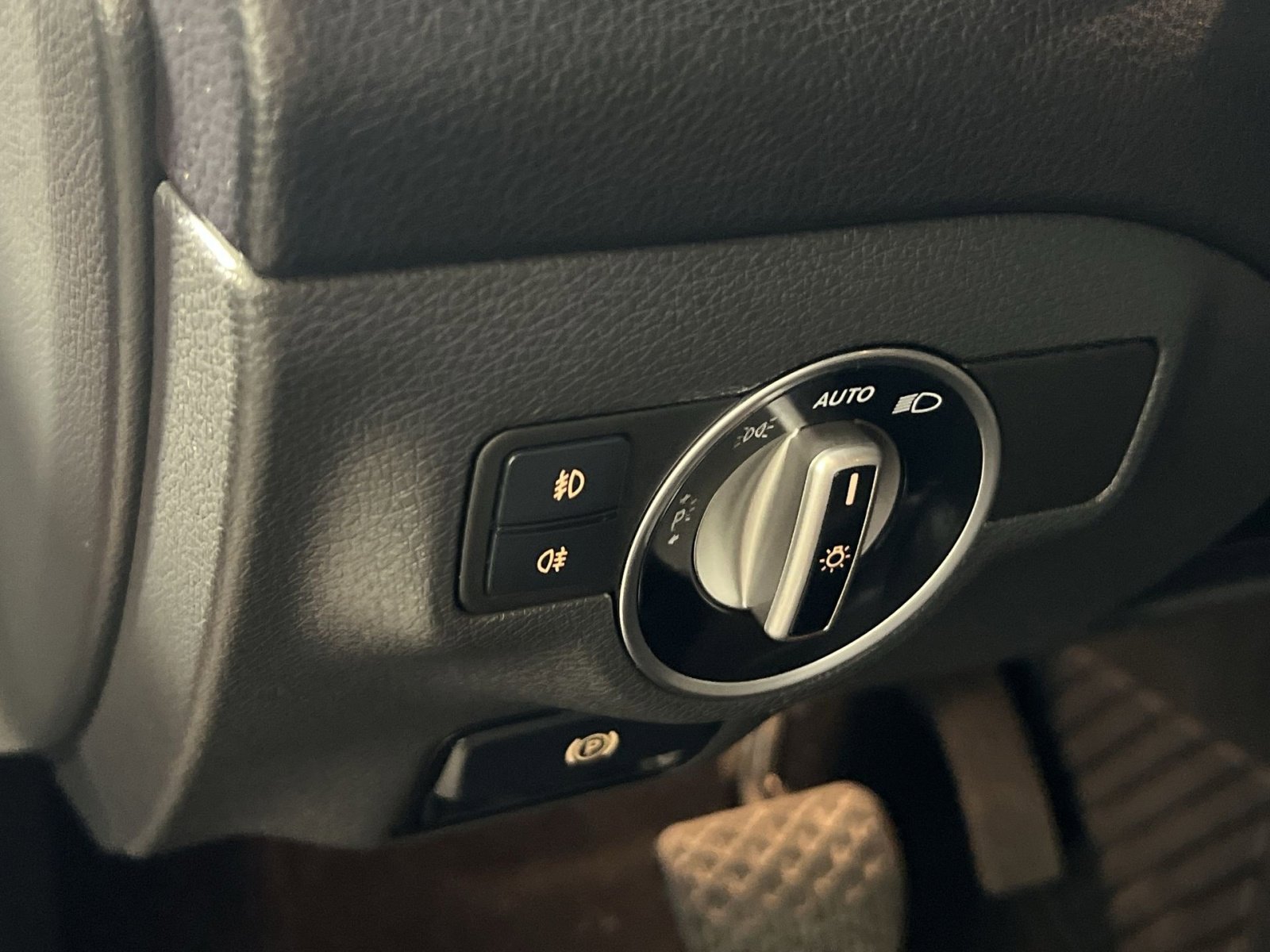 Used 2019 Mercedes-Benz GLA 250 4MATIC image 31