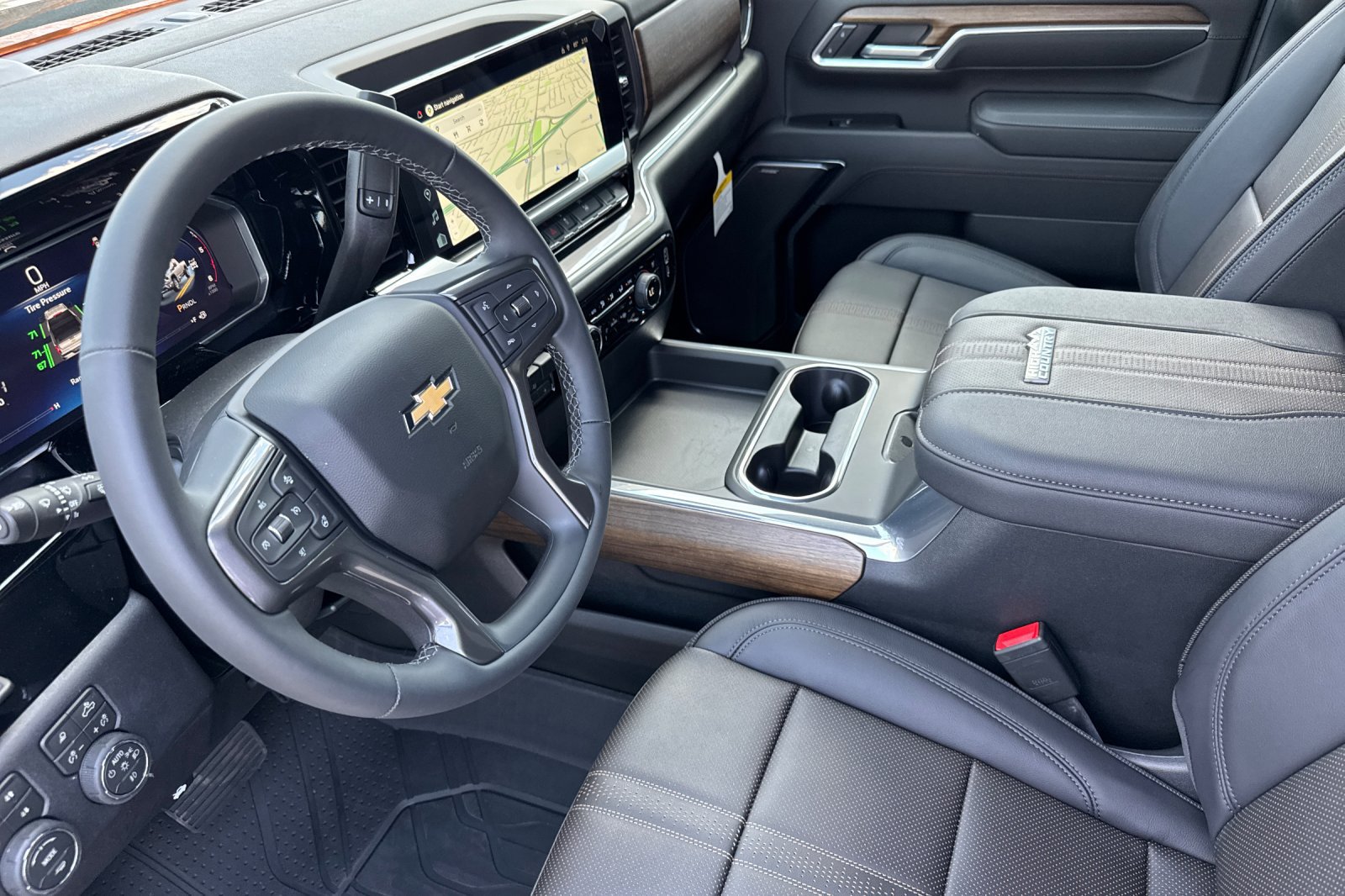 New 2026 Chevrolet Silverado 3500 High Country w/ Technology Package AWD/4WD image 9