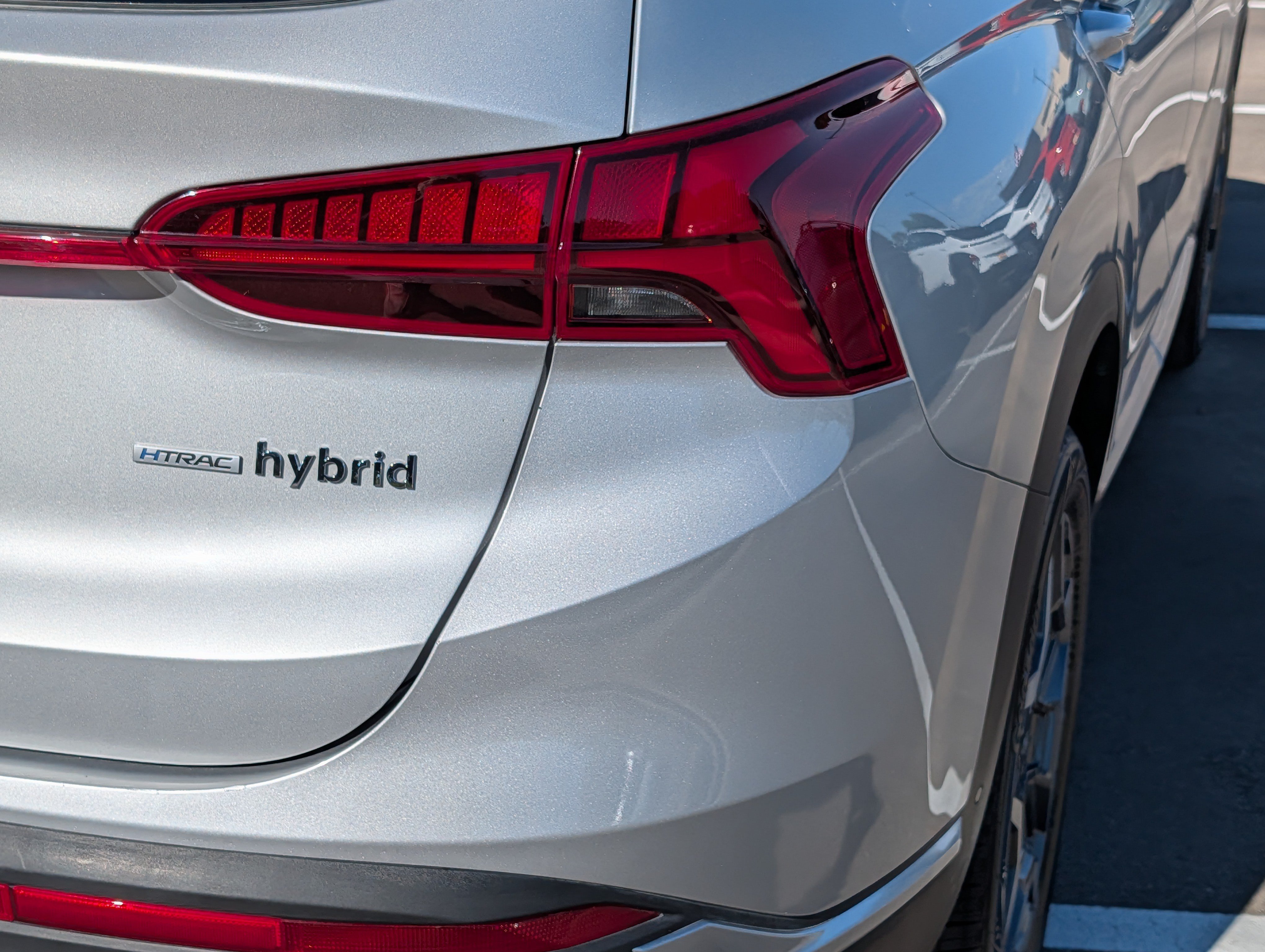 Certified 2022 Hyundai Santa Fe Limited AWD/4WD image 17