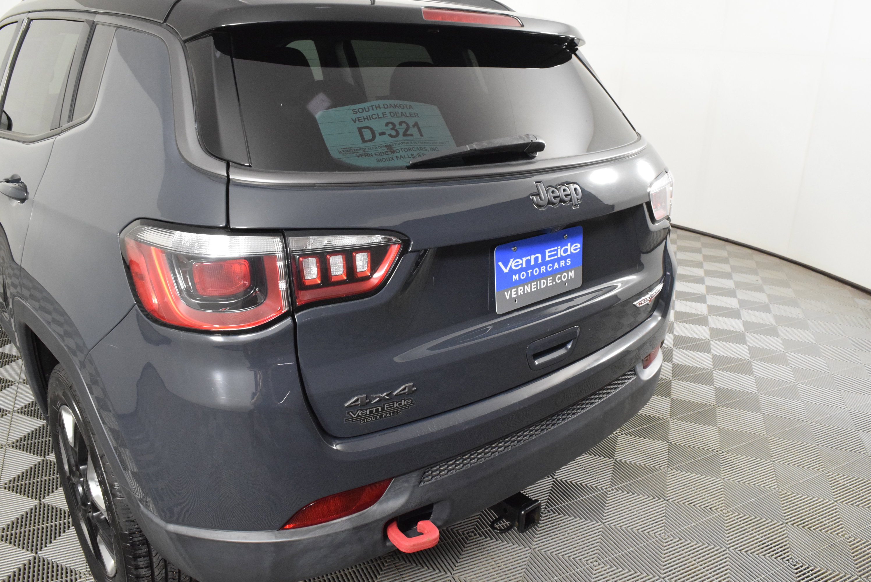 Used 2018 Jeep Compass Trailhawk w/ Navigation Group image 15