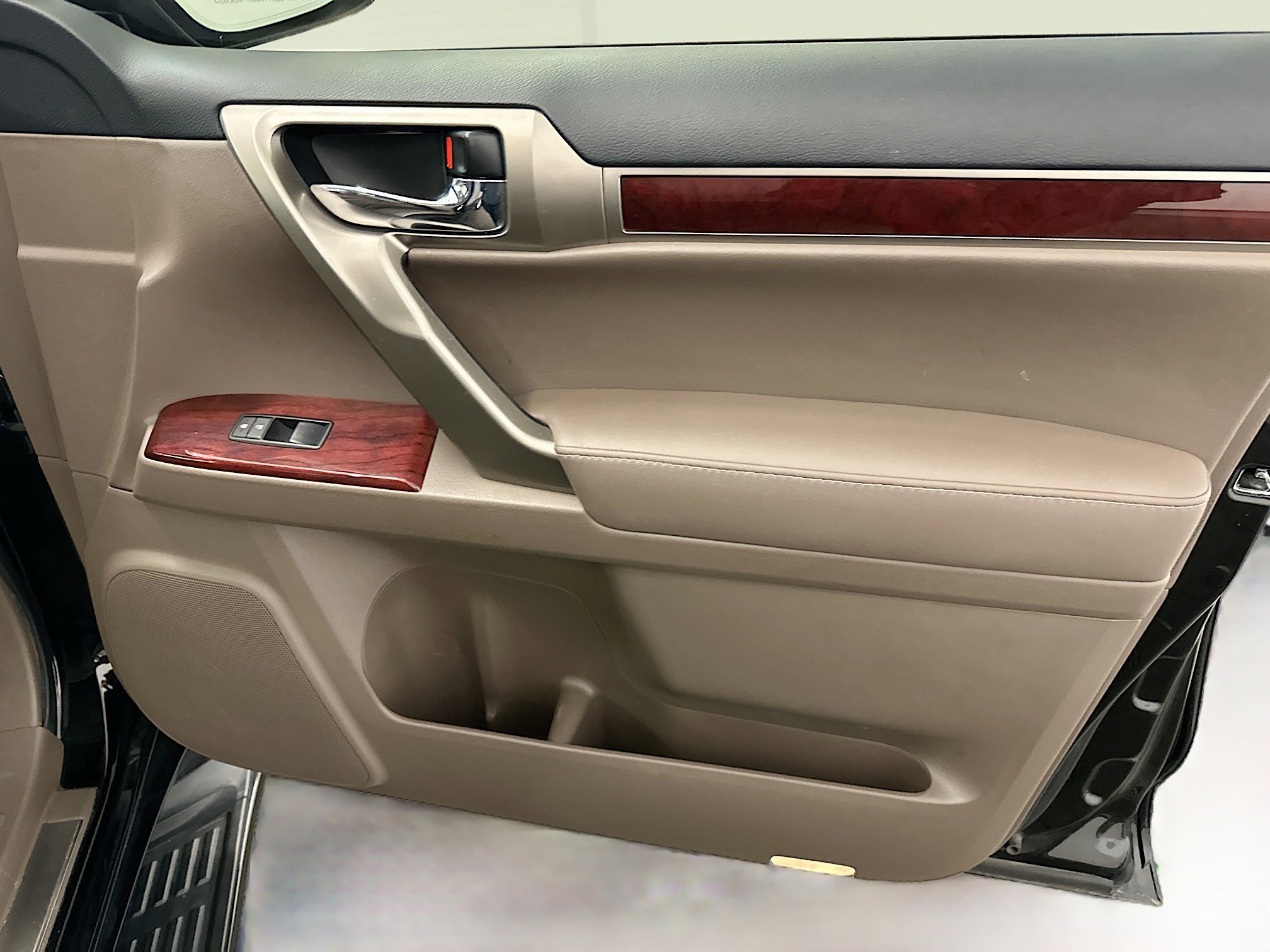 Used 2010 Lexus GX 460 image 35