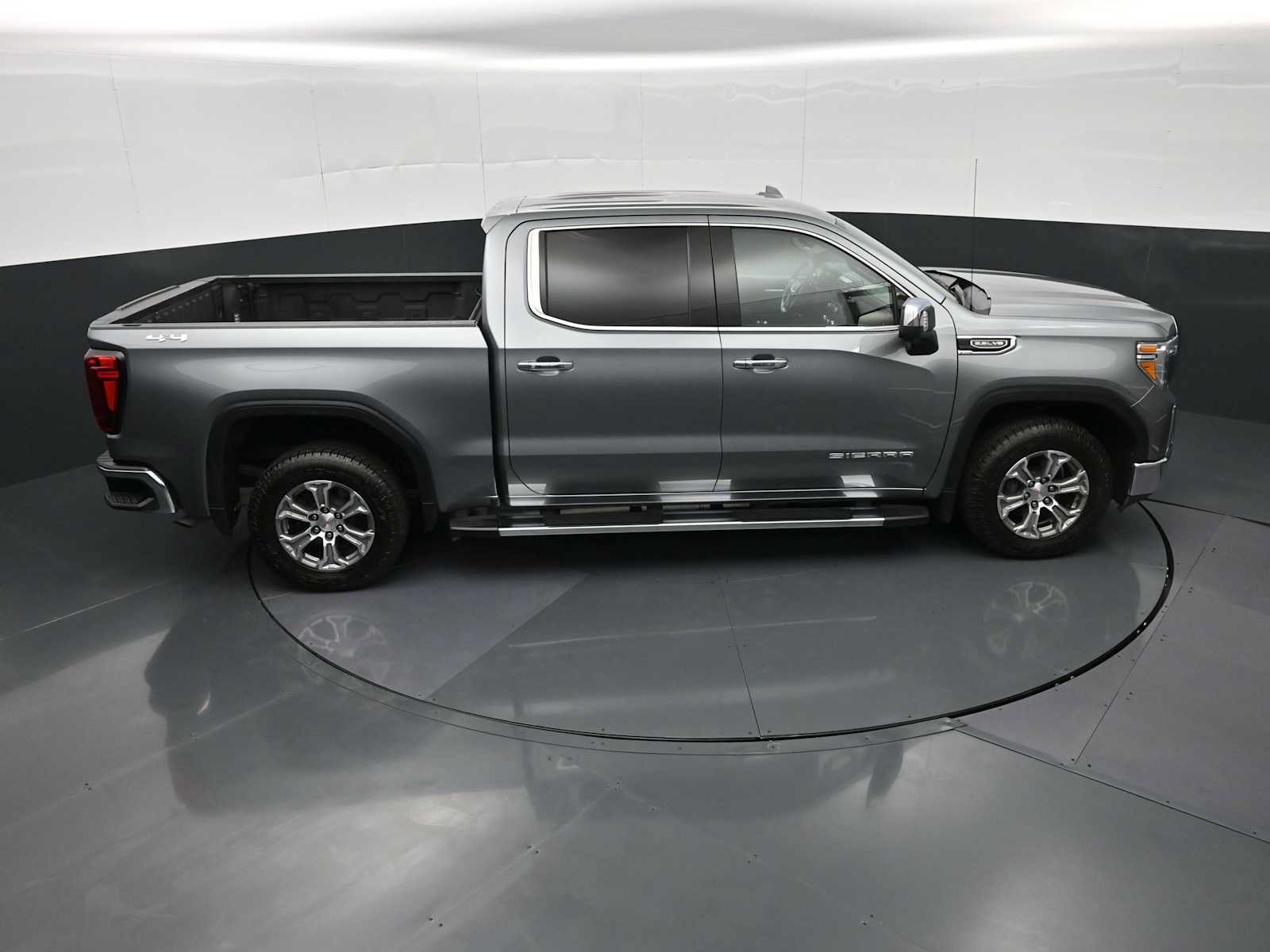 Used 2021 GMC Sierra 1500 SLT w/ SLT Convenience Package AWD/4WD image 38
