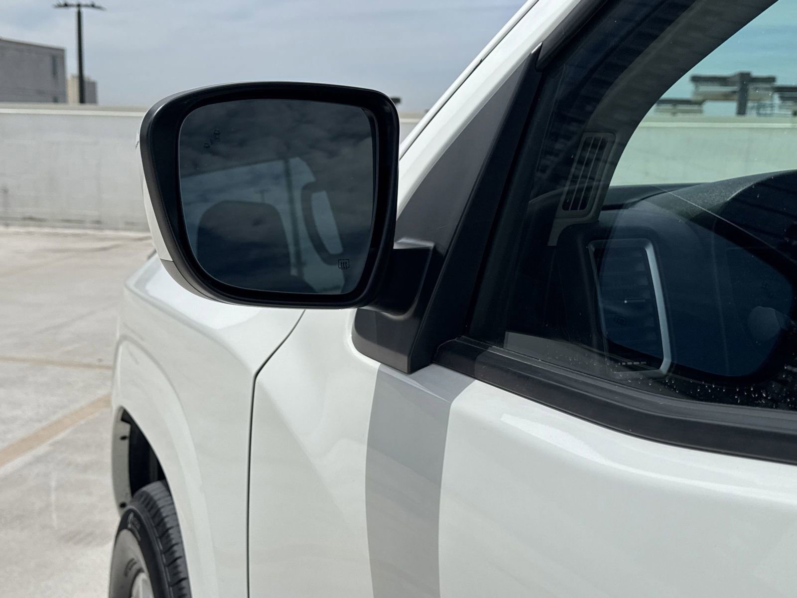 Used 2023 Nissan Frontier SV w/ Technology Package image 11