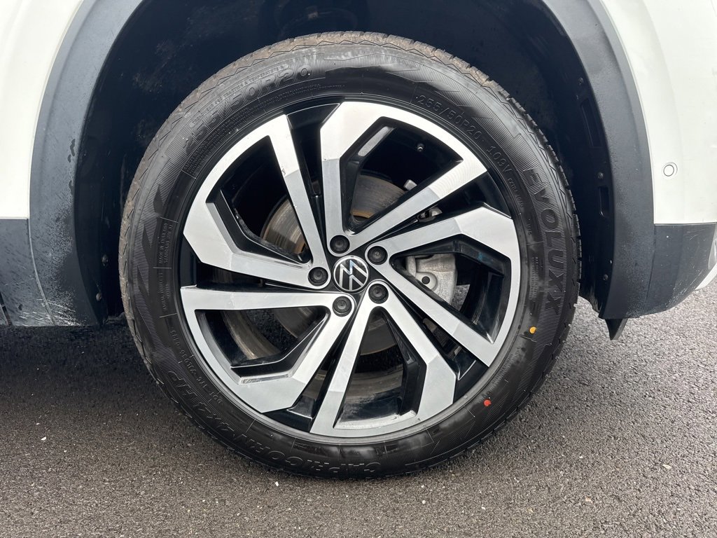 Used 2021 Volkswagen Atlas SEL Premium image 9