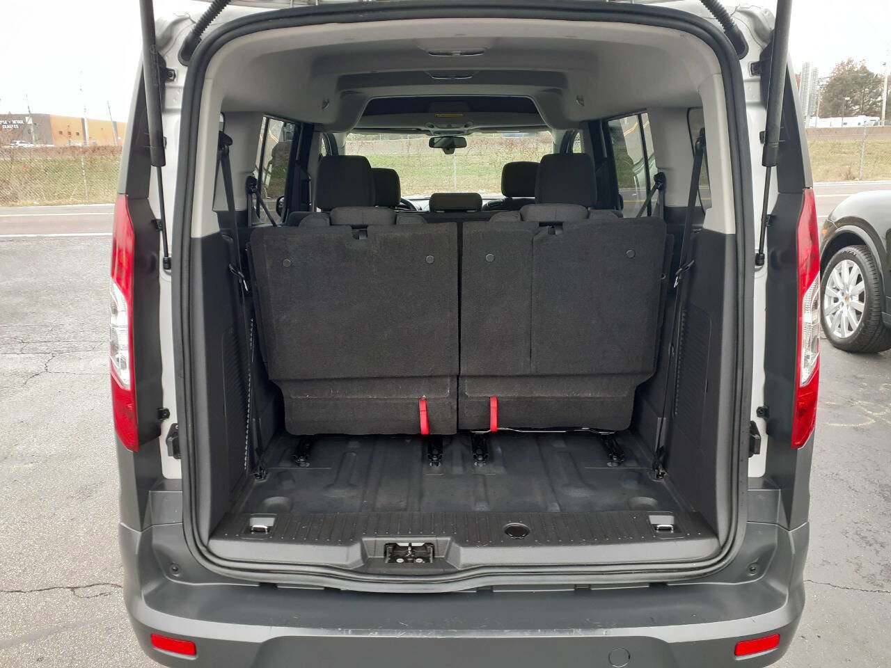 Used 2016 Ford Transit Connect XL image 20